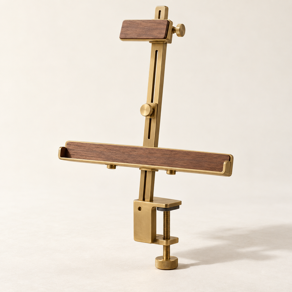 Tafelklem voor kleine schilderijen — conceptvisualisatie a.made Atelier